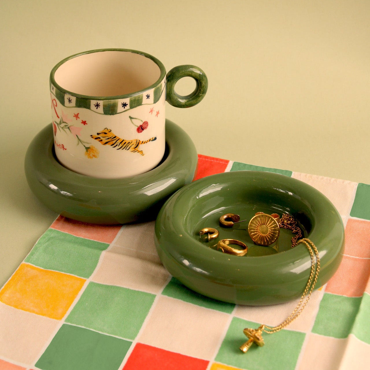 Pocillo “El Amor” con plato verde