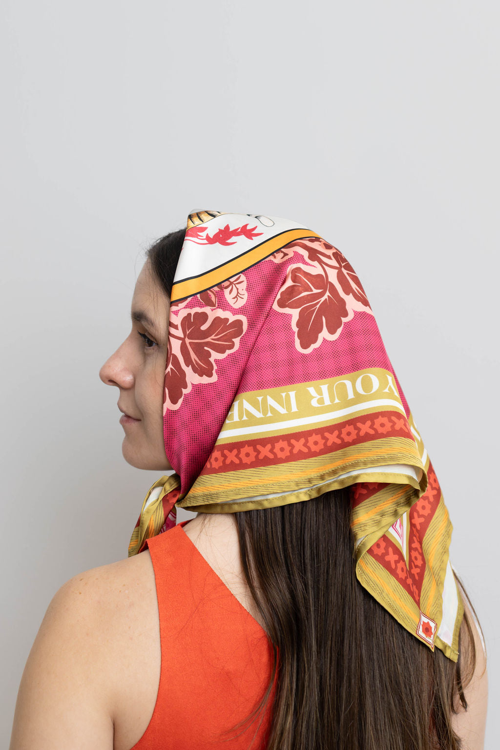 Pañoleta “Be Flexible in Life” – 65 x 65 cm